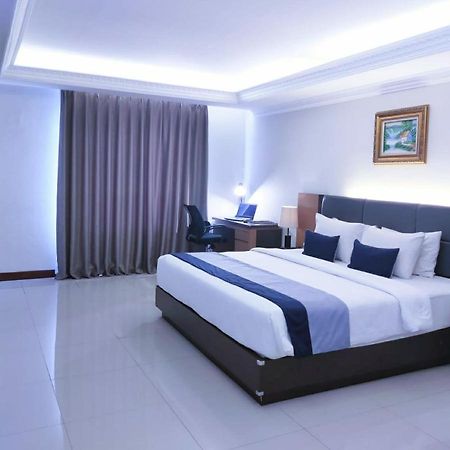 D'Senopati Malioboro Grand Hotel Yogyakarta Exterior photo
